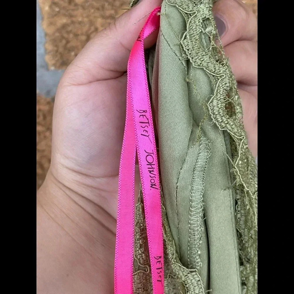 Betsey Johnson Green Lace Bell Sleeve Dress size 4 - Picture 7 of 10